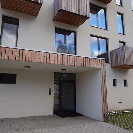 Apartman Nad Riekou Bešeňová Zewnętrze zdjęcie