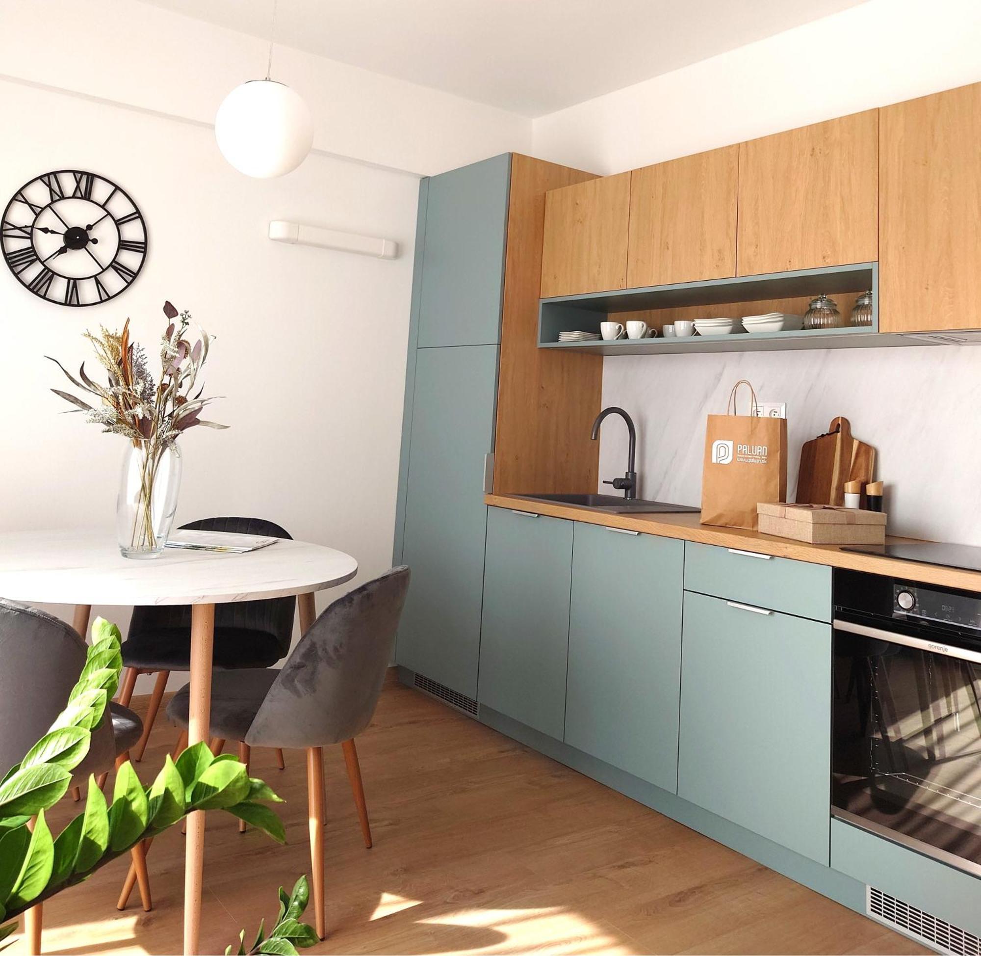 Apartman Nad Riekou Bešeňová Zewnętrze zdjęcie