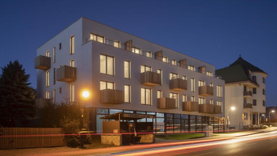 Apartman Nad Riekou Bešeňová Zewnętrze zdjęcie