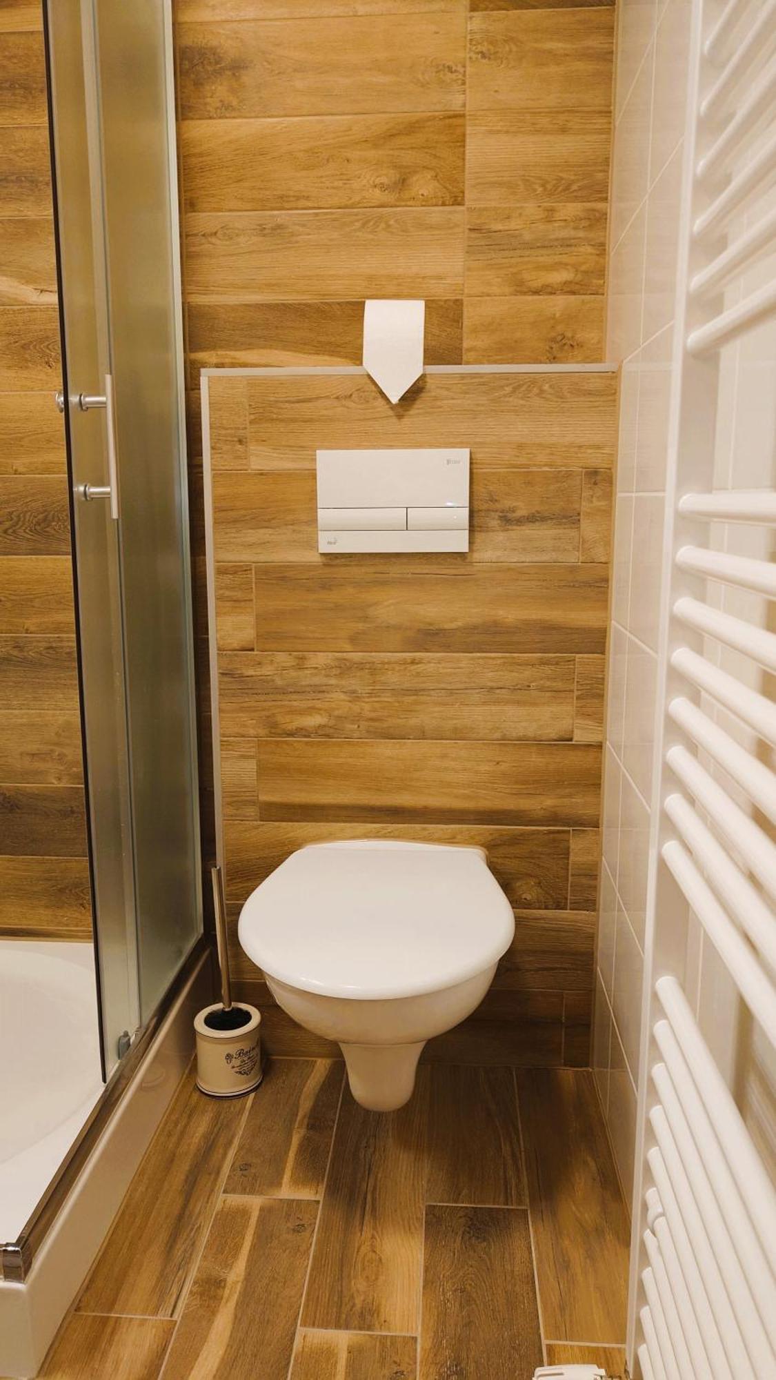 Apartman Nad Riekou Bešeňová Zewnętrze zdjęcie