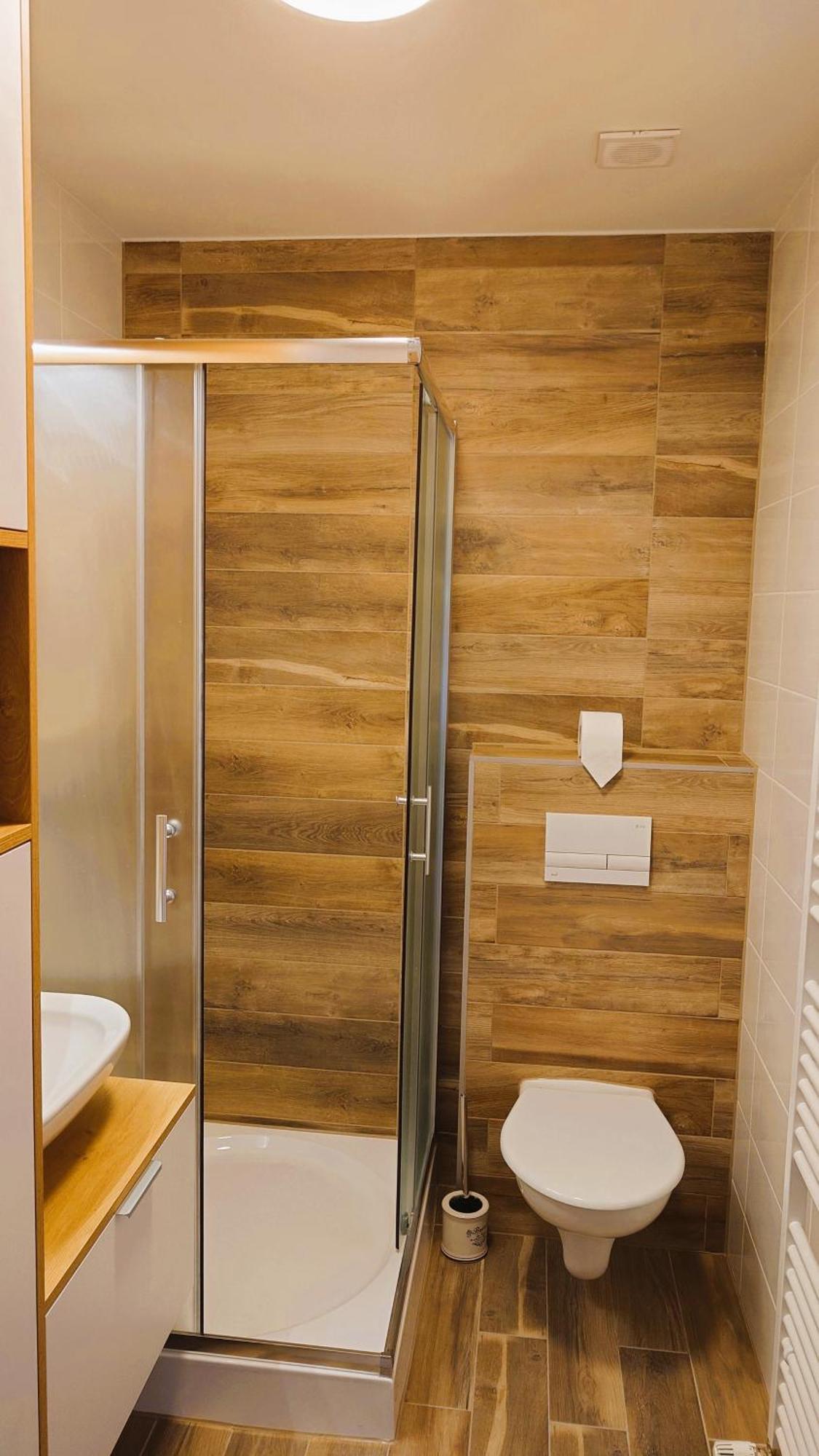 Apartman Nad Riekou Bešeňová Zewnętrze zdjęcie