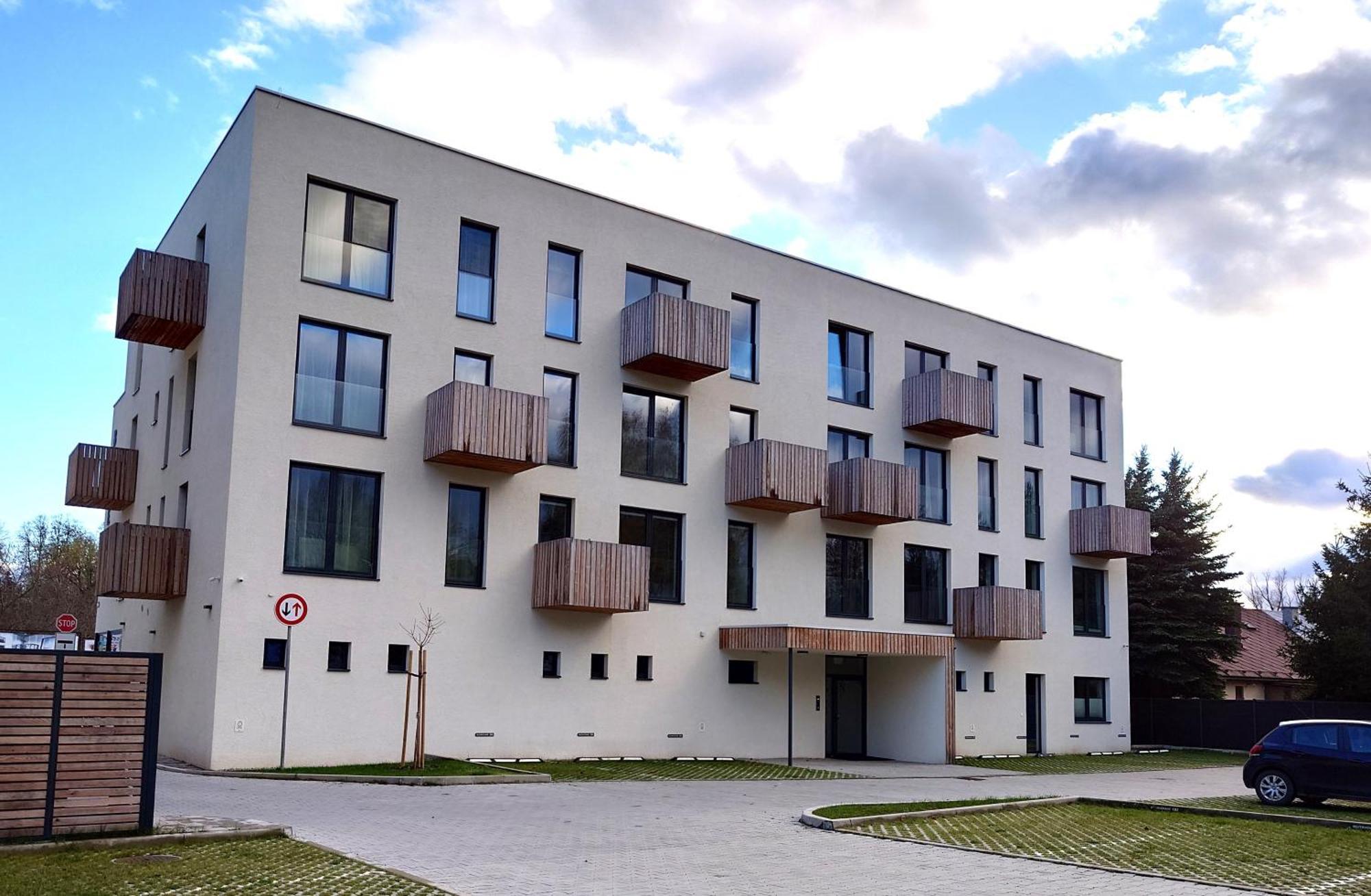Apartman Nad Riekou Bešeňová Zewnętrze zdjęcie
